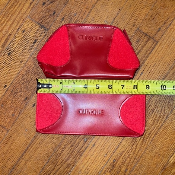 Clinique Makeup Bags Set Of 3 - Picture 3 of 8